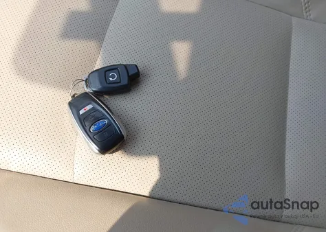 2018 Subaru Outback 2.5I Limited z USA, uszkodzony, nr VIN 4S4BSANC1J3245882